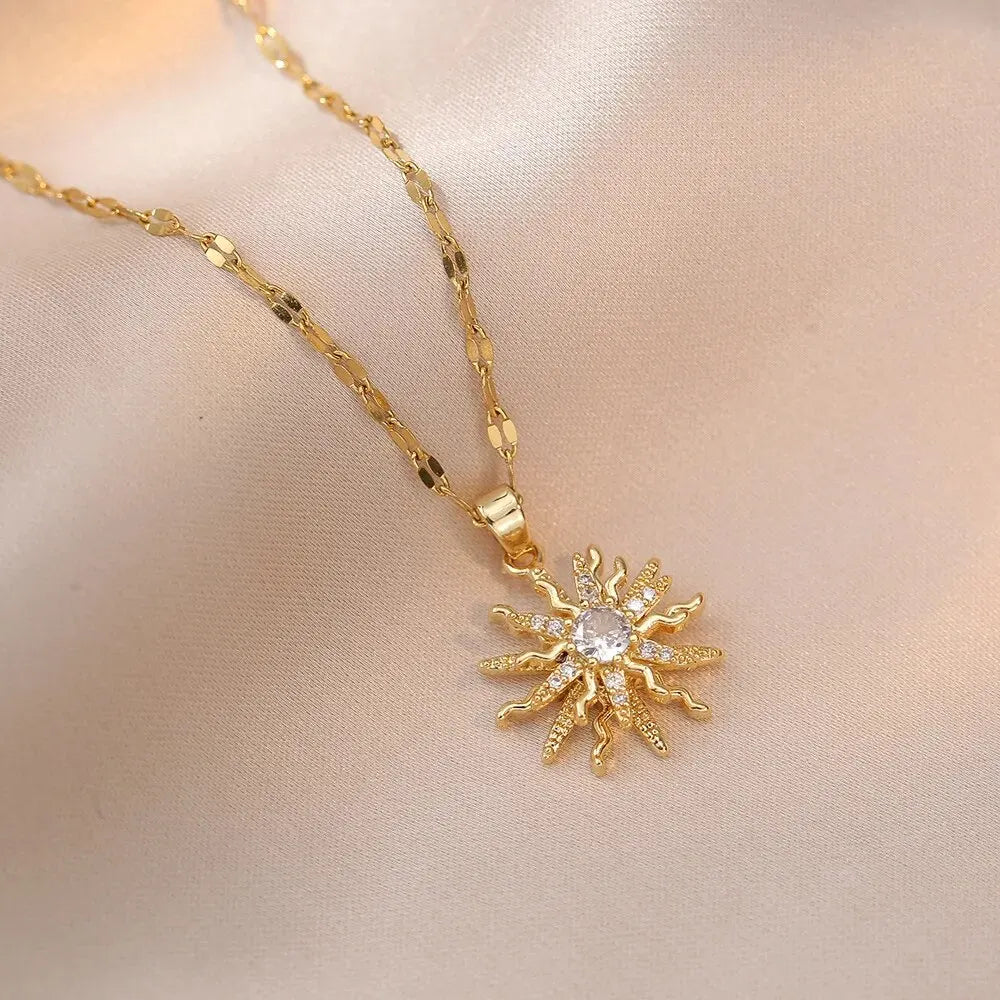 Collana con ciondolo fiore zircone rotante di lusso leggero per le donne Collane a catena ad alto senso di qualità color oro Regali di gioielli per feste