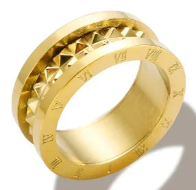 Anello minimalista con cuore d'amore in acciaio inossidabile per donna Anelli con zirconi intarsiati Gioielli di moda romantici impermeabili color oro
