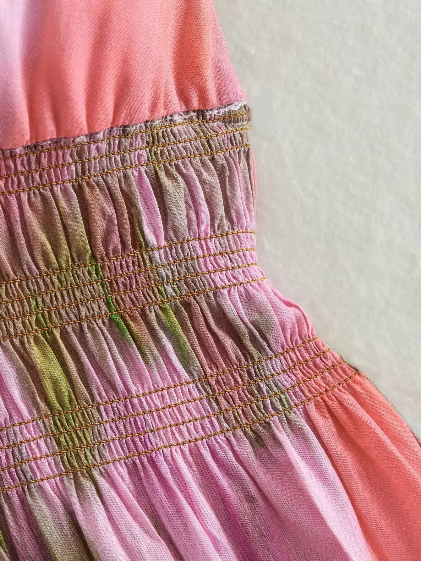 Abito senza schienale con elastico in vita stampato alla moda Abito da donna con lacci Cinghie vintage con scollo a V Abiti midi da spiaggia chic per le vacanze femminili