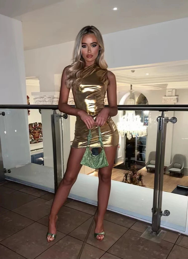 Abiti aderenti sexy con una spalla per le donne Mini abito attillato irregolare solido Festa femminile Nightclub Glutei Abito corto vestido