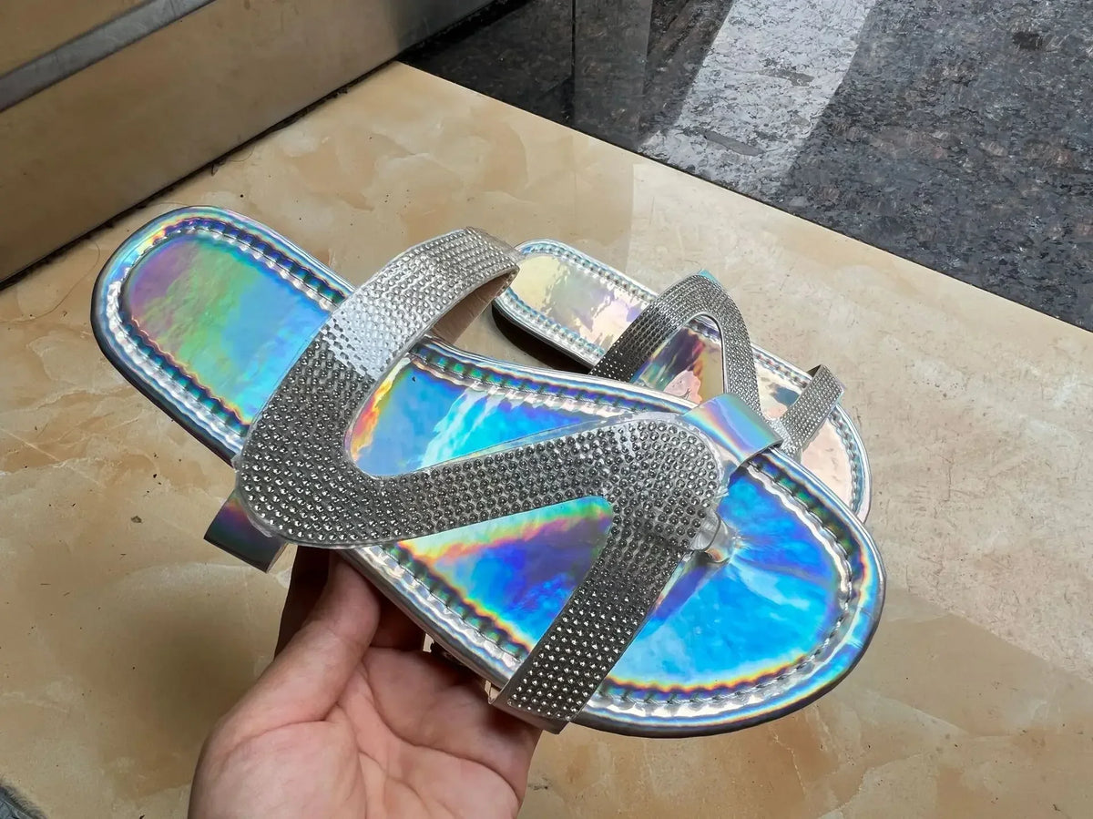 Sandales sexy pour femmes Plage d'été Bouche peu profonde Strass Défilé de mode pour femmes Chaussures confortables et légères Sandales féminines