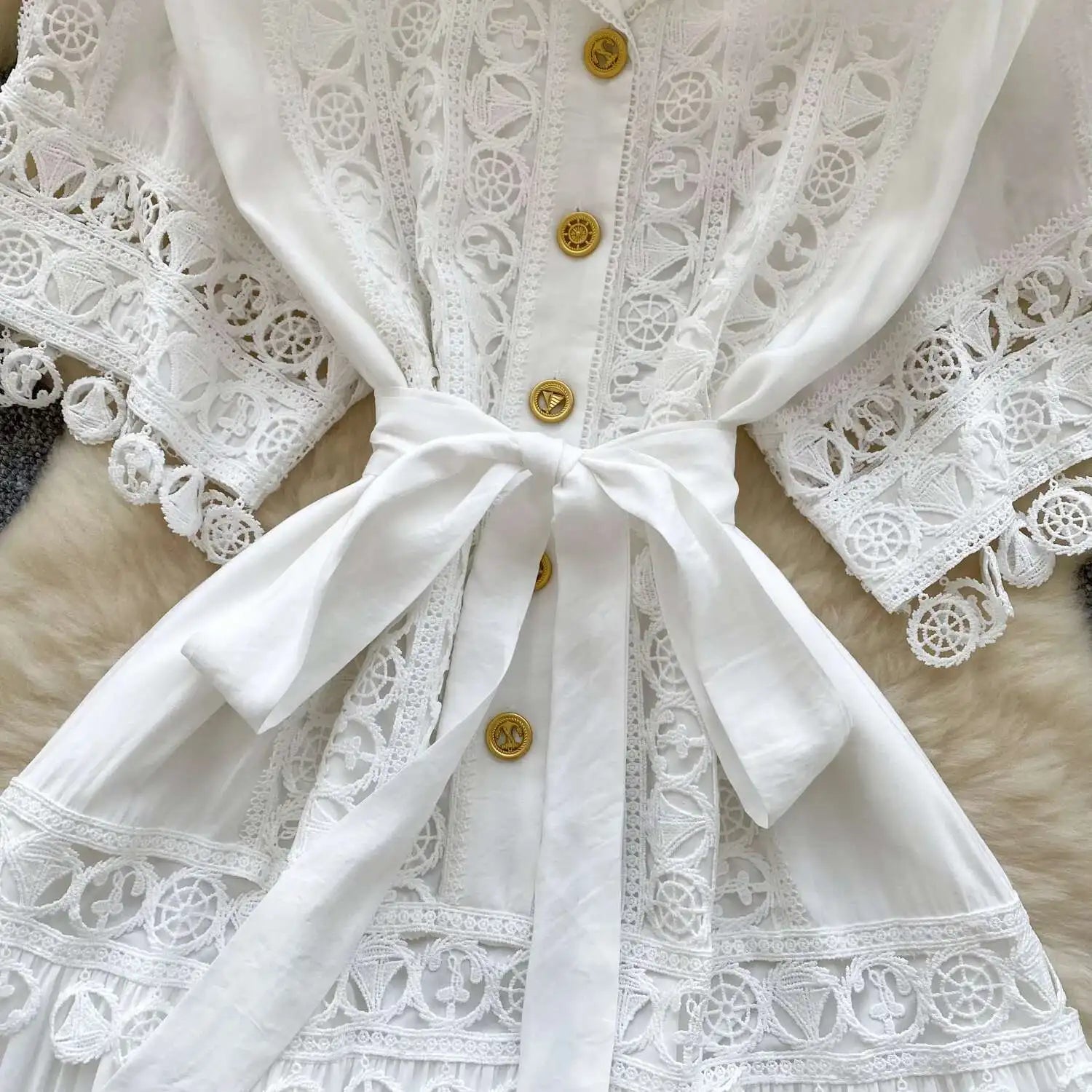 Abiti midi scavati di lusso Camicia da donna Vacanza estiva Elegante bottone monopetto Cintura in pizzo Ricamo Vestido lungo da festa