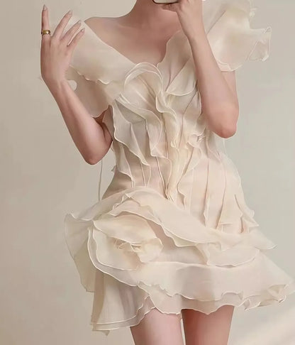 Y2K Mini abito con volant per donna Moda irregolare Abiti da vacanza al mare Estate Sexy con spalle scoperte Abiti da festa di compleanno 2025