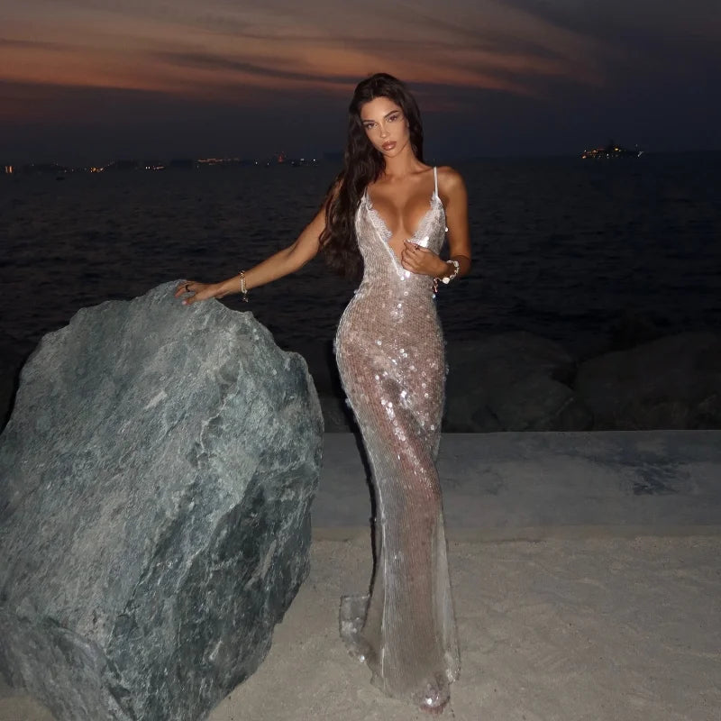 Abito trasparente con cinturino per spaghetti con paillettes Abito da donna sexy con scollo a V in pizzo profondo aderente Abiti da festa da spiaggia 2025 Abito da vacanza elegante e chic