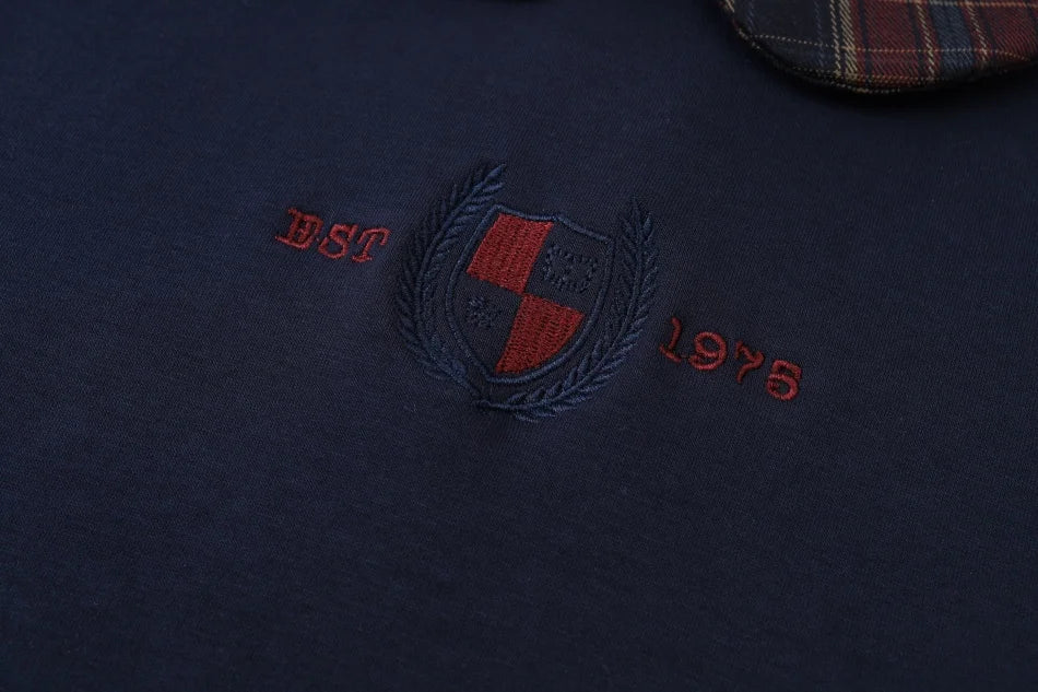 (Spedizione in 1 giorno) Collezione AW26 Denim Varsity, felpa in denim blu navy con ricami, tessuto per l'abbigliamento da giorno, abbigliamento per fratelli e sorelle