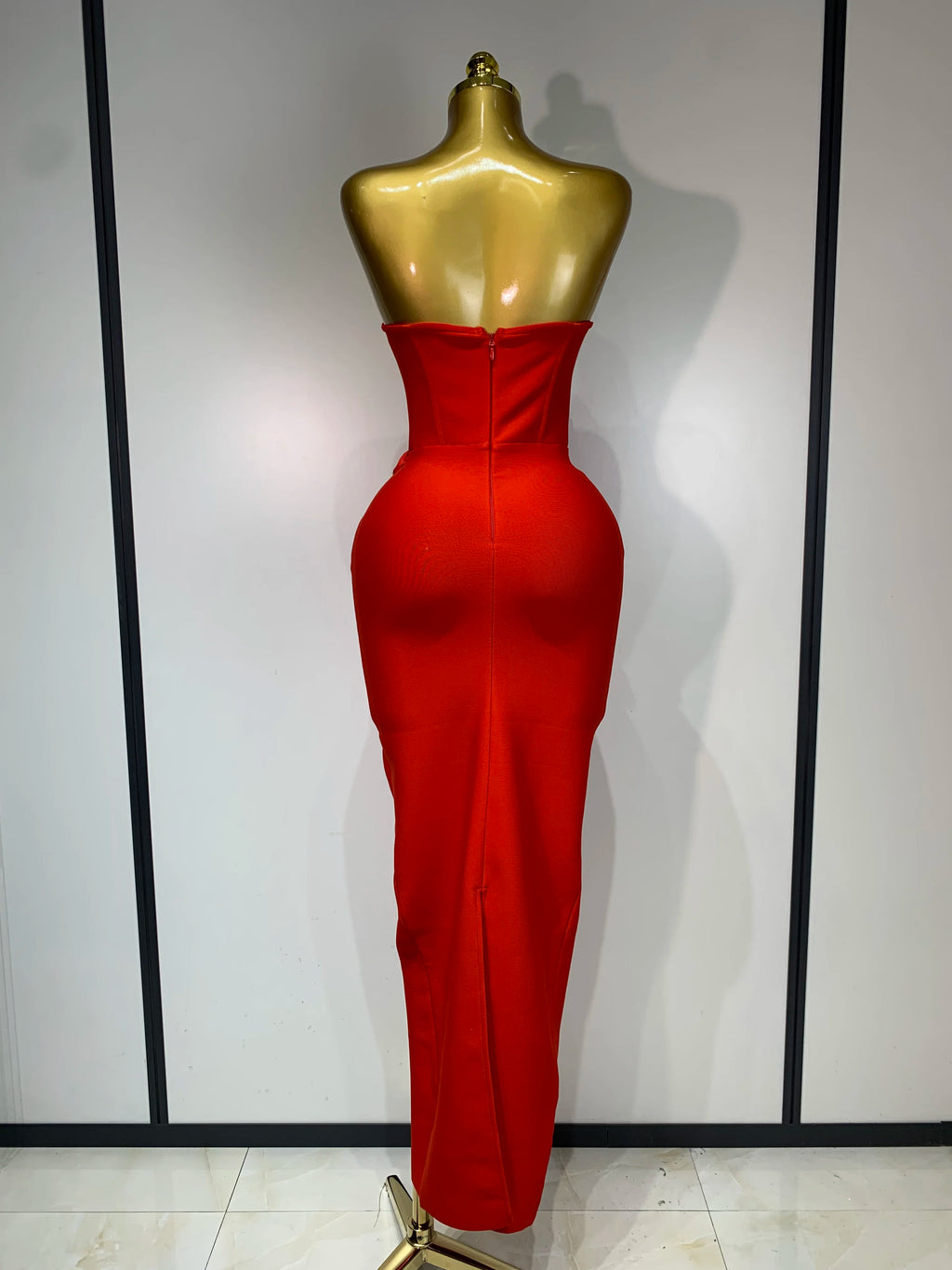 2025 Le più nuove donne sexy senza spalline backless fiore rosso vestito dalla fasciatura midi Celebirty eleganti abiti da sera per feste di compleanno