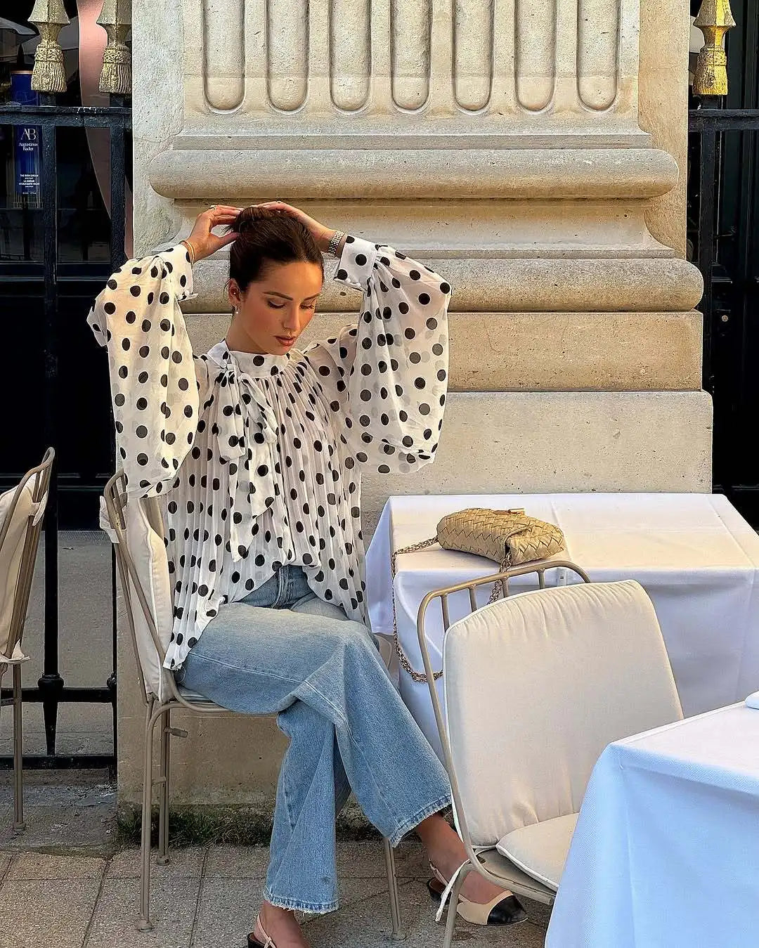 Elegante Camicia Retrò a Pois con Lacci da Donna, Maniche Lunghe a Lanterna, Trasparente e Scavata, Blusa Larga 2026, Top da Donna per il Quotidiano e il Lavoro