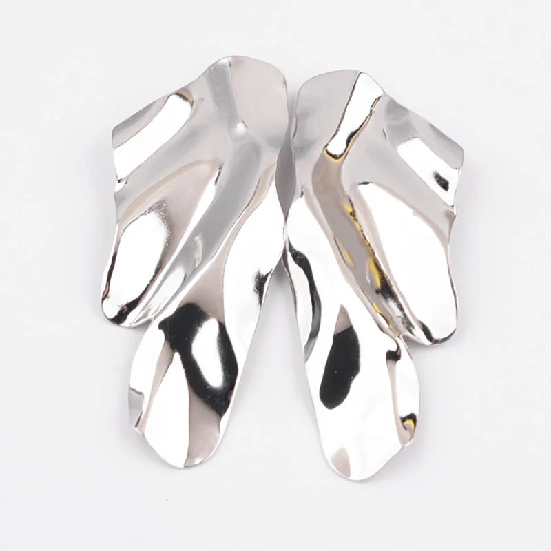 Nuovi orecchini pendenti lunghi esagerati per le donne Orecchini pendenti in metallo intrecciato grandi Gioielli per orecchie europei alla moda alla moda