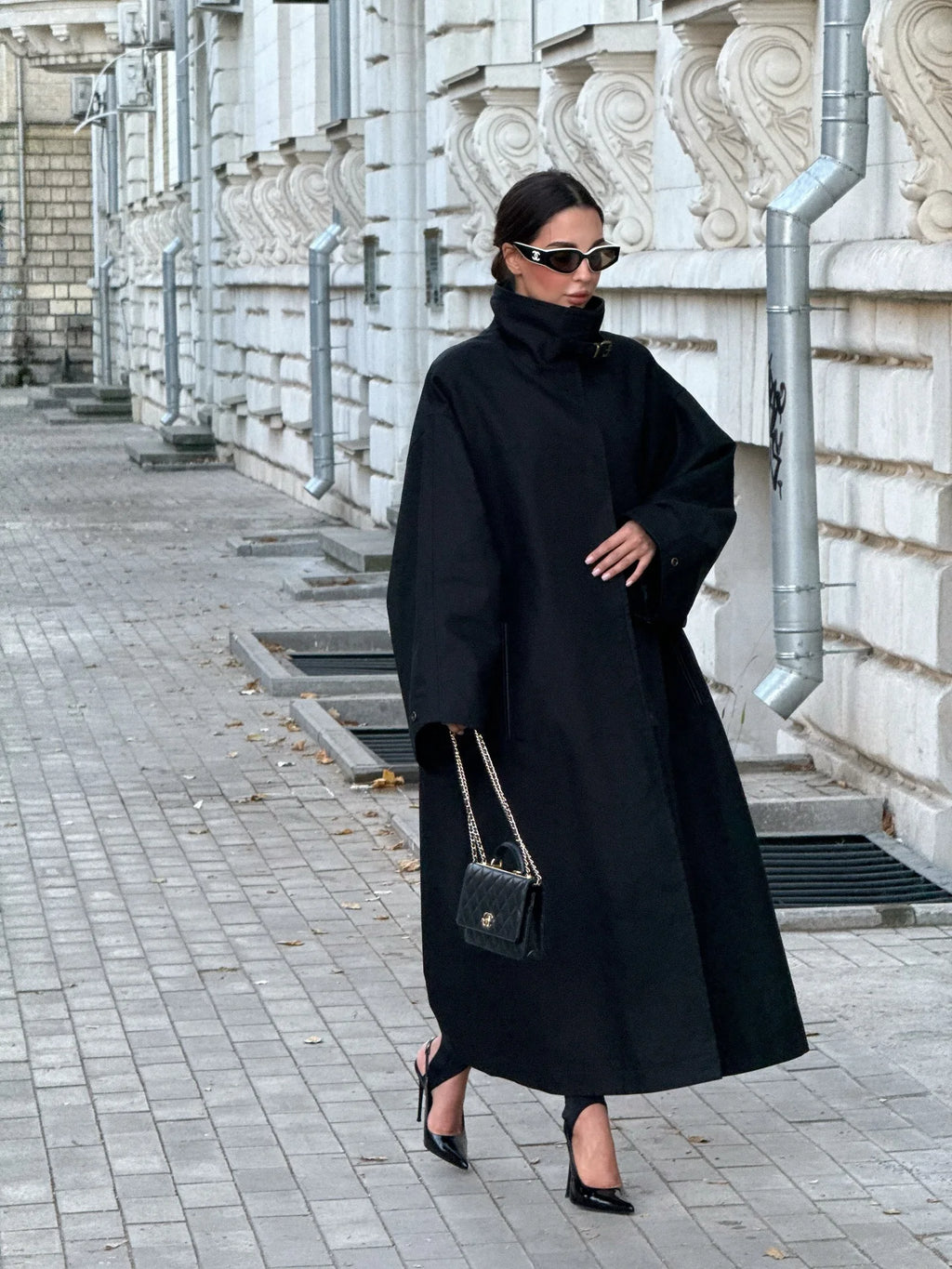 Elegante giacca a vento lunga con risvolto pieghettato verde da donna manica lunga con scollo a V cintura con lacci giacca ampia Lady High Street capispalla quotidiano