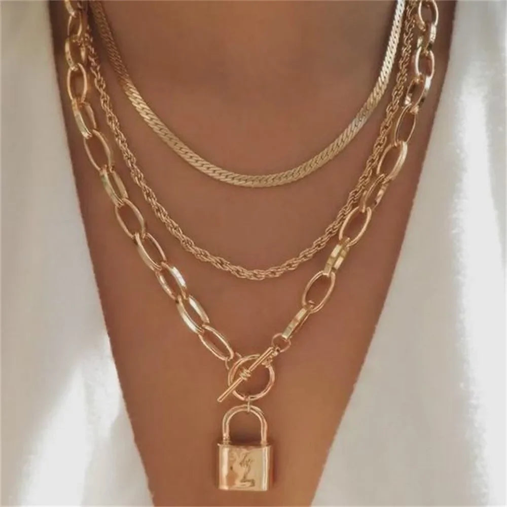 Collana con ciondolo moneta con ritratto di testa a catena spessa con piatto in oro punk vintage per gioielli hip-hop geometrici multilivello di moda da donna