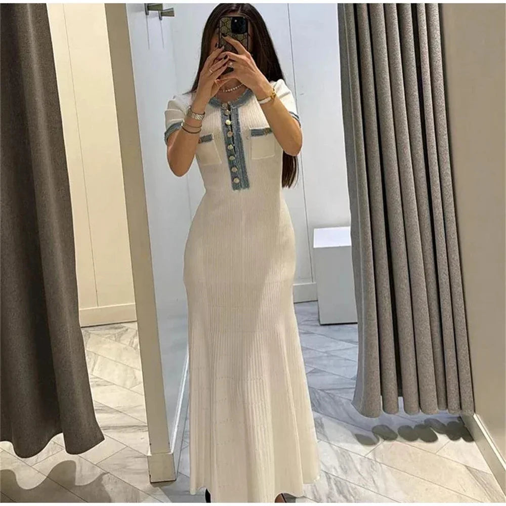 Abito lungo elegante in maglia da donna a contrasto Chic O-collo manica corta Bottoni in metallo Abiti aderenti Abito da pendolarismo da donna da ufficio