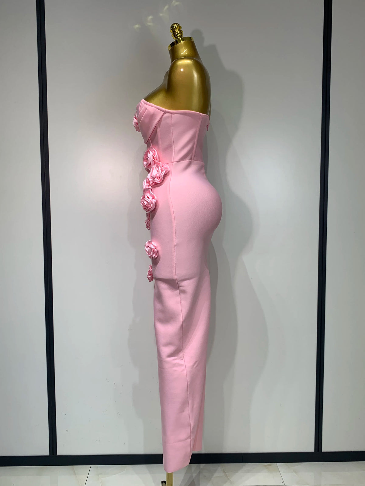2025 Le più nuove donne sexy senza spalline backless fiore rosso vestito dalla fasciatura midi Celebirty eleganti abiti da sera per feste di compleanno