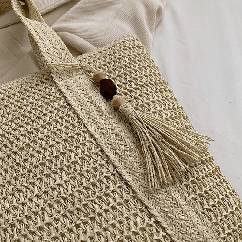 Borsa a tracolla tessuta estiva borsa da spiaggia da donna borsa da viaggio con nappe da viaggio in paglia lavorata a maglia fatta a mano di grande capacità