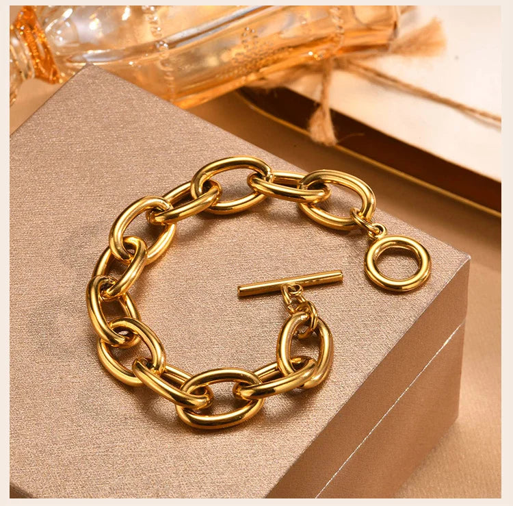 Braccialetti a ginocchiera robusti e audace da donna, bracciale a catena a maglie con fibbia OT in acciaio inossidabile placcato oro senza appannamento