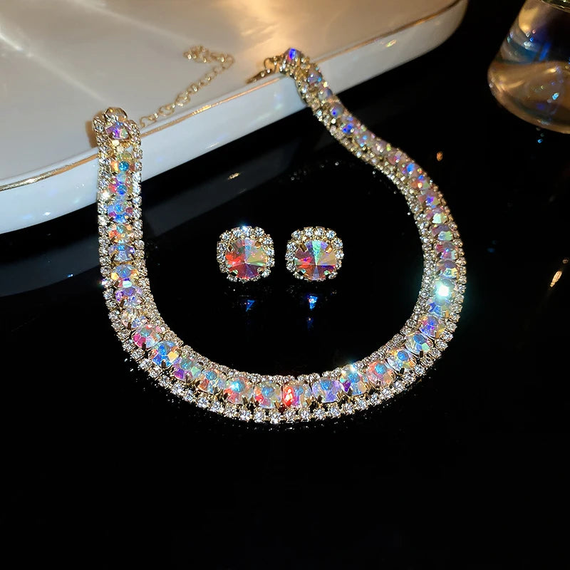 Orecchini a bottone con collana di strass verdi di lusso per le donne collane con Choker di cristallo Set di gioielli per banchetti di matrimoni di moda da donna
