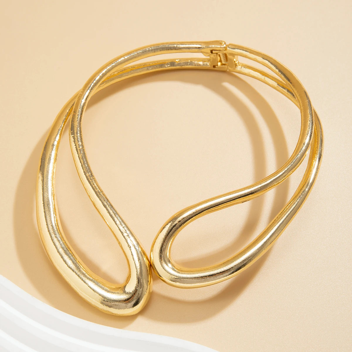 Salircon Girocollo con colletto geometrico esagerato in metallo Collana regolabile color oro gotico Gioielli da collo tribale africano da donna