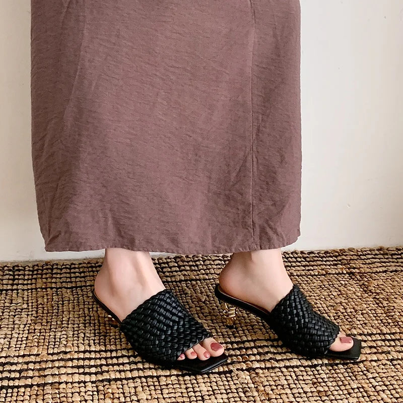 Sandales d'été pour femmes, pantoufles de style concis, sandales en tissu pour filles, sandales de mariée sexy à talon chaton élégant