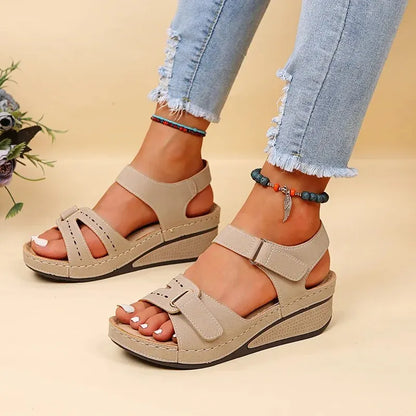 Sandali con zeppa estivi per donna 2023 scarpe da spiaggia antiscivolo di nuova moda donna piattaforma Casual leggera Sandalias Mujer Plus Size