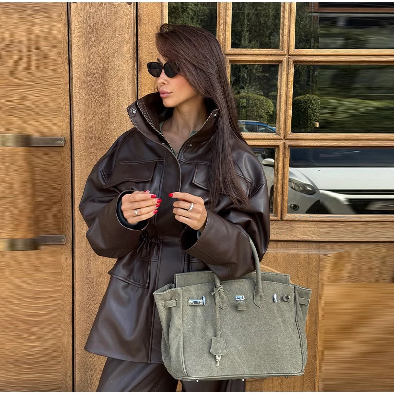 Giacca in Pelle da Donna con Cintura in Vita, Collo Alto, Tasche con Zip, Stile Vintage, Moda Streetwear 2026