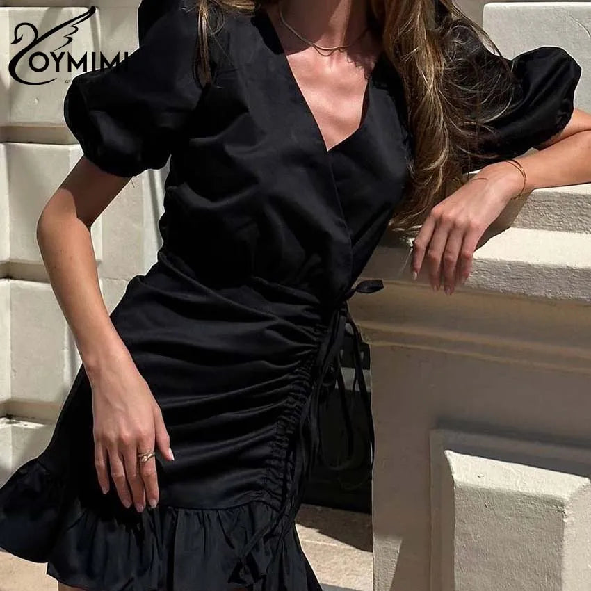 Oymimi Abito da donna casual in cotone bianco Elegante scollo a V Manica corta Abiti stringati Mini abiti a pieghe a vita alta
