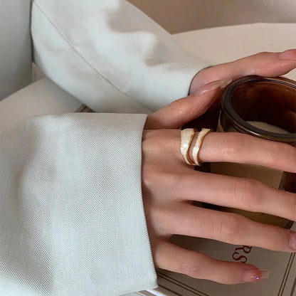 Anelli aperti a doppio gocciolamento di olio color oro retrò per le donne Anello da dito regolabile irregolare di lusso 2023 Nuovi gioielli da sposa alla moda