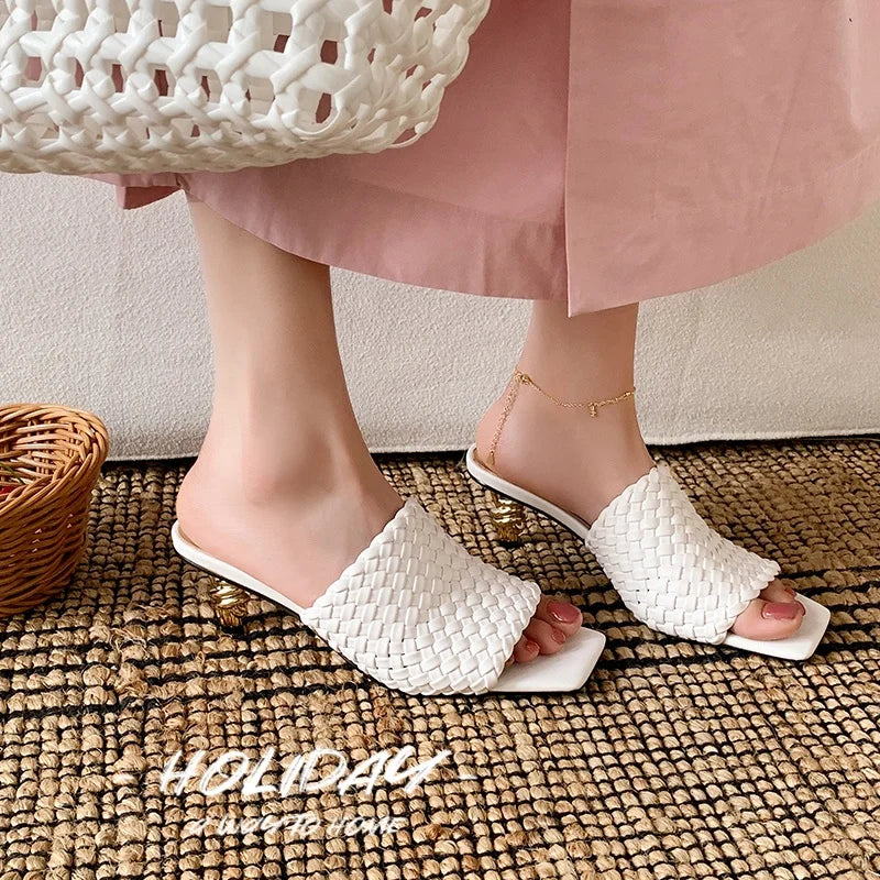Sandales d'été pour femmes, pantoufles de style concis, sandales en tissu pour filles, sandales de mariée sexy à talon chaton élégant