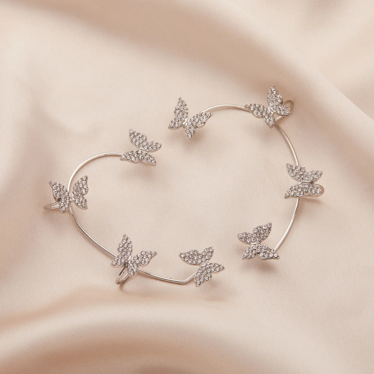 Clip per orecchio a farfalla in stile coreano senza piercing per le donne Orecchini a clip per polsino dell'orecchio con zirconi scintillanti Regali di gioielli per feste di nozze