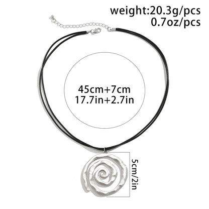 Collana con ciondolo a conchiglia a spirale grande creativa etnica Collana da donna Goth regolabile in pelle con filo di cera Accessori per gioielli Y2K per le vacanze