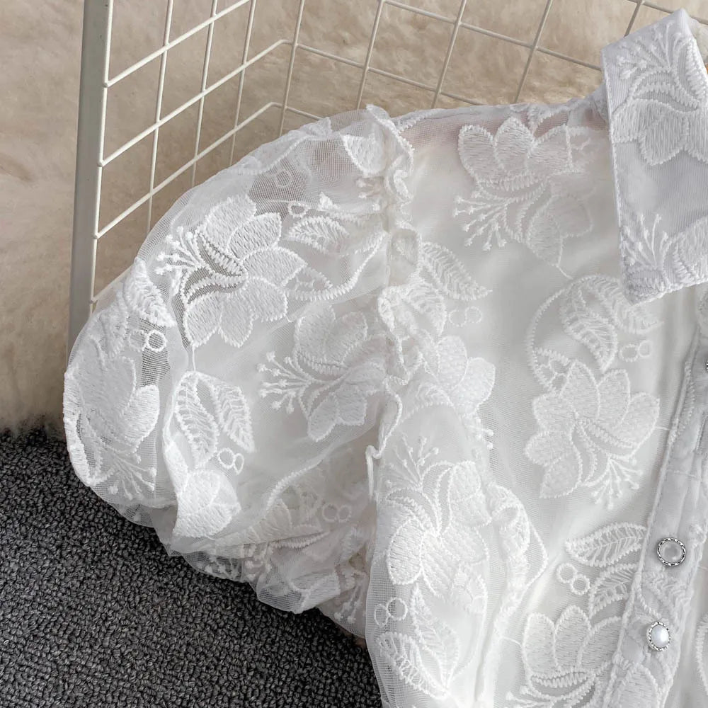 CM.YAYA Mini abito a strati a trapezio con ricamo in pizzo a maniche corte da donna 2025 Abiti da sera sexy dolci ed eleganti per feste