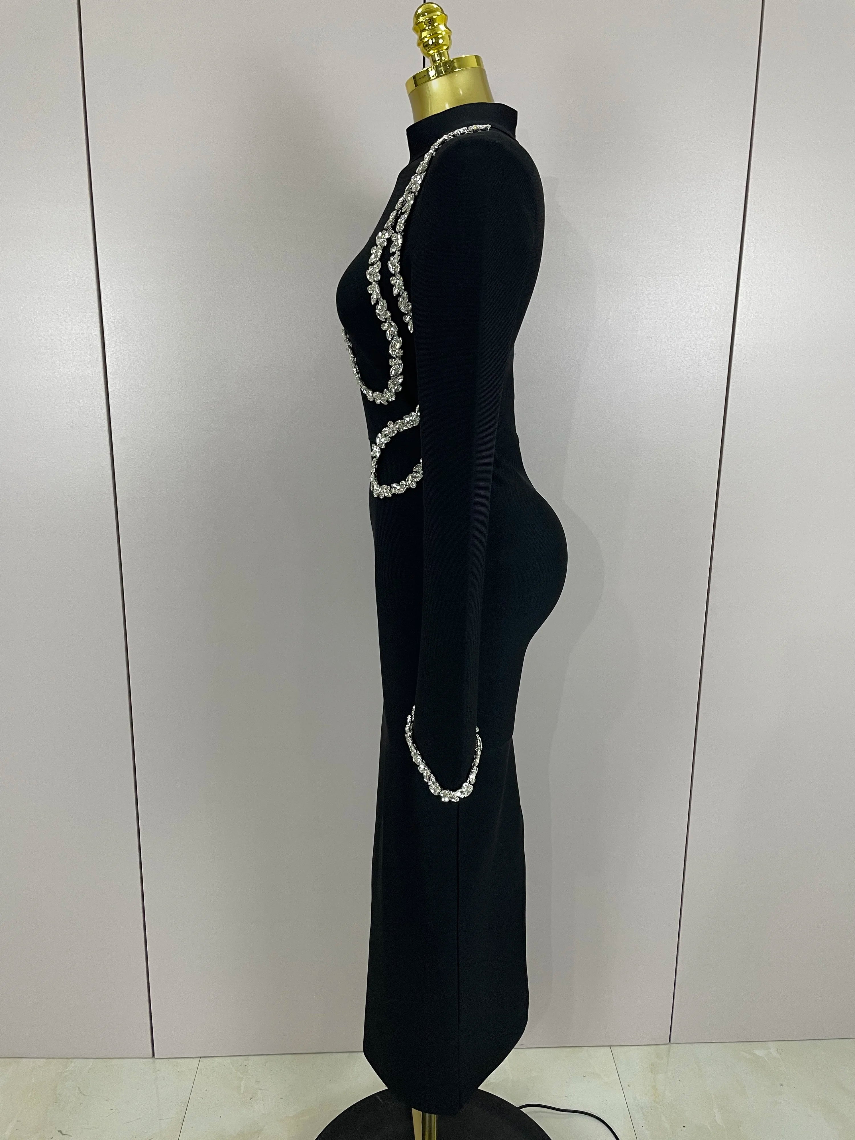 Abito lungo aderente con fasciatura aderente con diamanti a maniche lunghe sexy 2025 Abiti da compleanno di lusso per feste da sera eleganti per celebrità da donna