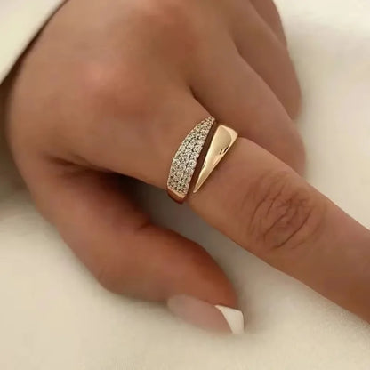 Anelli da sole placcati in oro per donna Pietra naturale intarsiata in anello con struttura in metallo cavo Gioielli alla moda