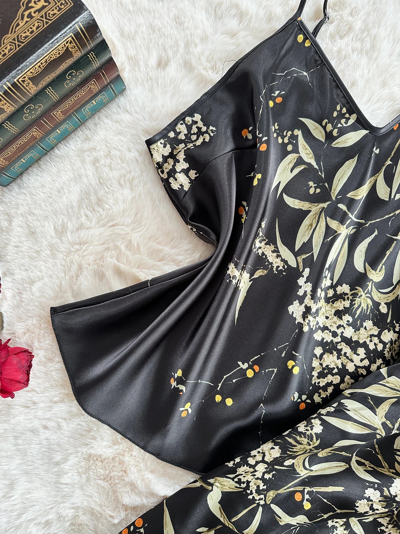 Nuovo Set Pigiama da Donna con Stampa Ciliegie, Senza Maniche, Scollo a V, Sexy, Moda 2 Pezzi, Abbigliamento da Casa per Estate e Primavera