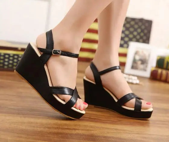 Sandali moda estiva 30 31 32 33 Sandali femminili con zeppa comode Scarpe da donna comode e leggere