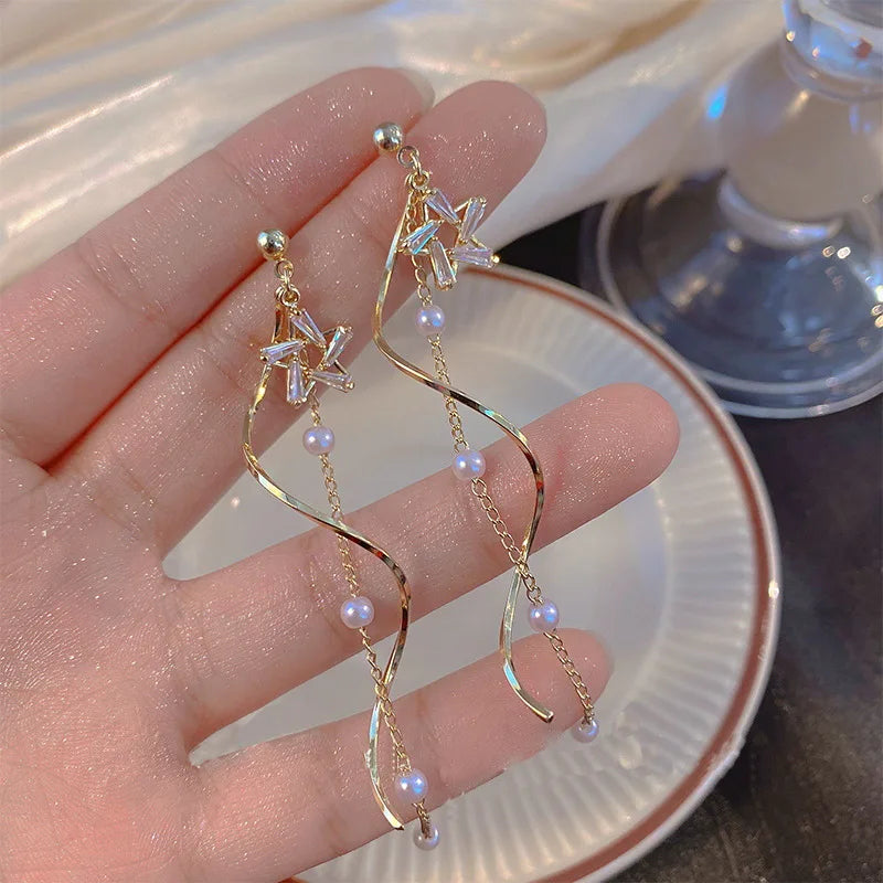 Luce di lusso zircone stella perla onda lunga nappa orecchini donne temperamento gioielli di moda regali delicati