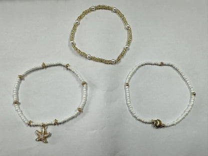 Chaîne de cheville perlée étoiles de mer coquillages style bohème d'été, ensemble à trois couches accessoire élégant pour les pieds de plage