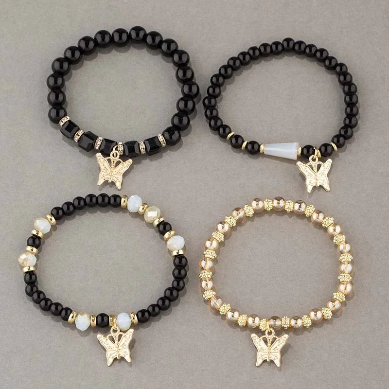 Set di braccialetti con perline a farfalla alla moda da 4 pezzi per le donne, perline acriliche rosa, braccialetto a catena elastica, regalo di gioielli per feste bohémien femminili