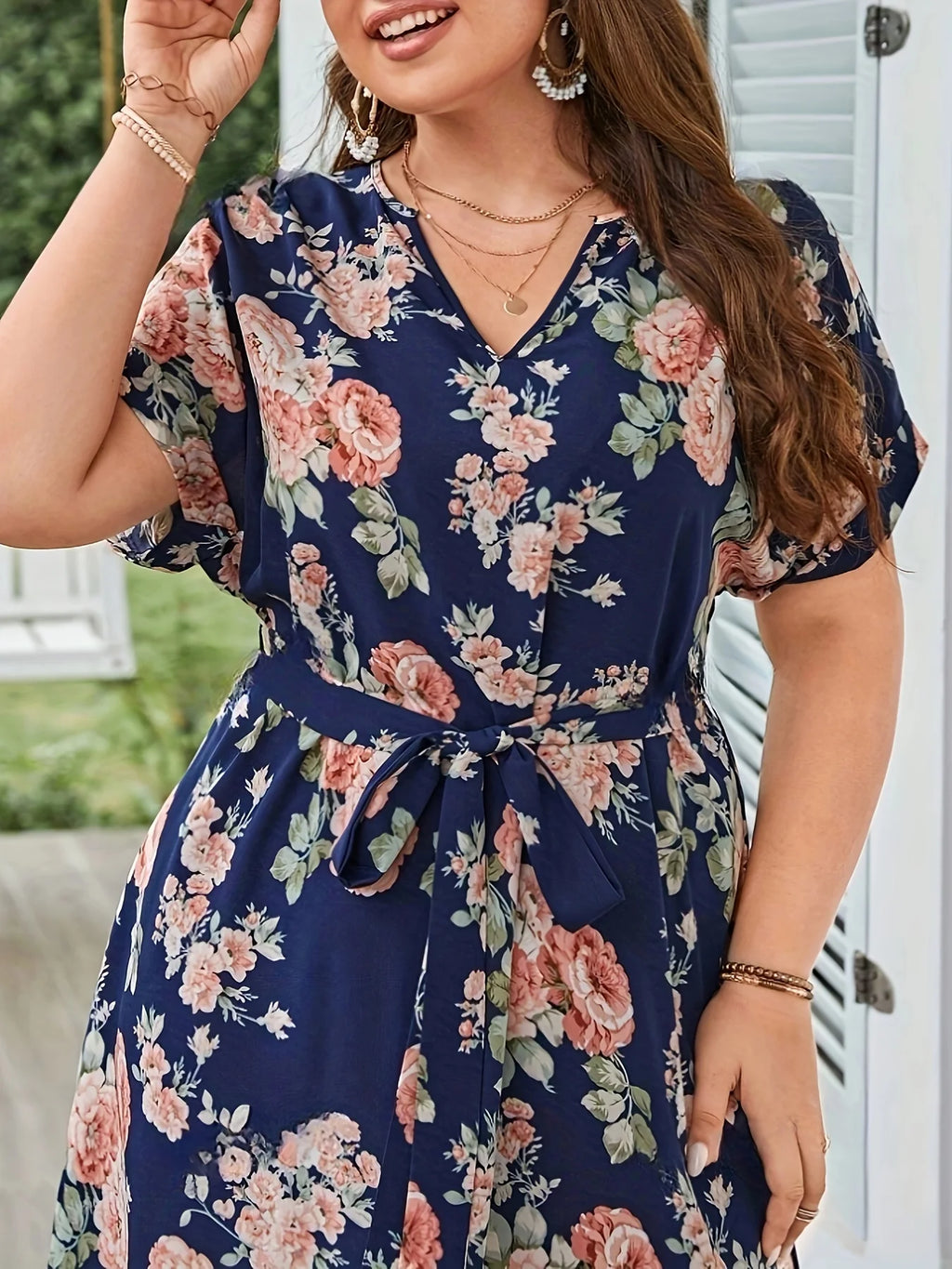 Abito elegante da donna estivo taglie forti per le vacanze Abiti casual con lacci con scollo a V e stampa floreale vintage