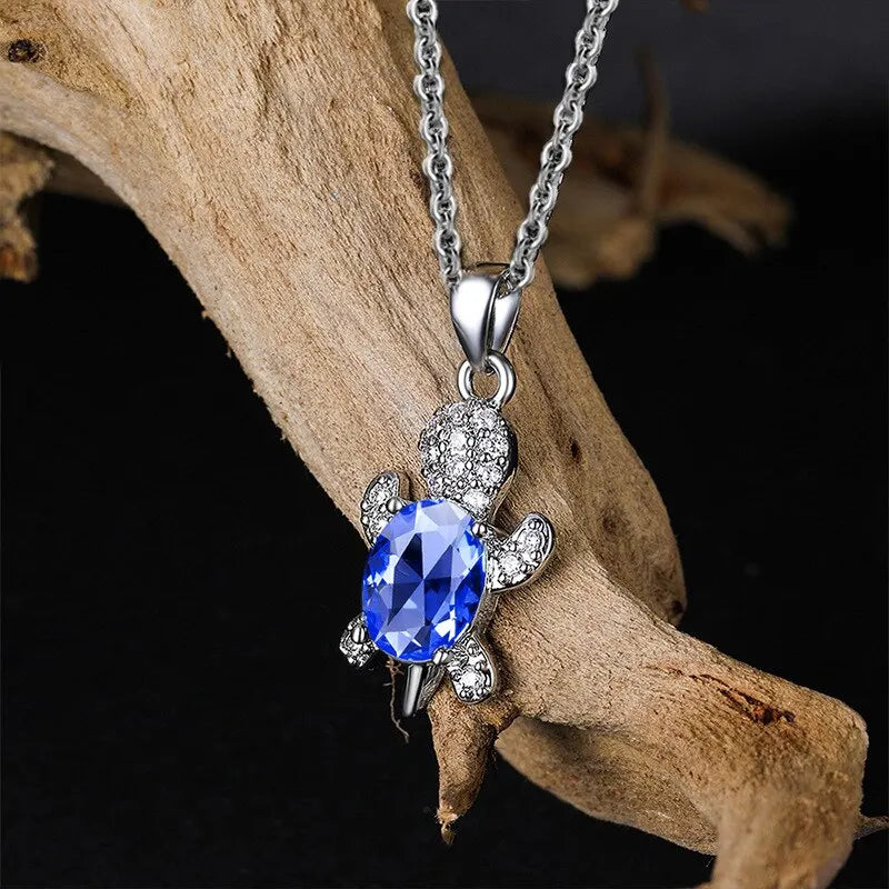 Set di orecchini con collana placcati in argento da 3 pezzi da donna a forma di tartaruga in stile moda di lusso leggero con diamante in vetro multicolore