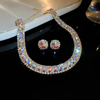 Damen-Strass-Halskette und Ohrringe, modisches Schmuckset, trendige Accessoires für Party und Alltag