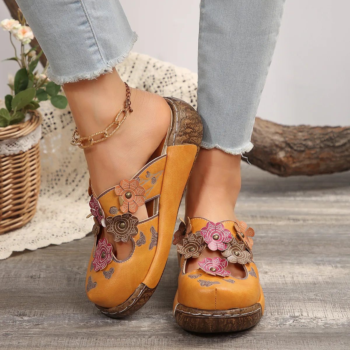 Damen-Sommersandalen mit Blumen im Ethno-Stil, Retro-Plateau-Hausschuhe, handgefertigt, bequem zum Gehen