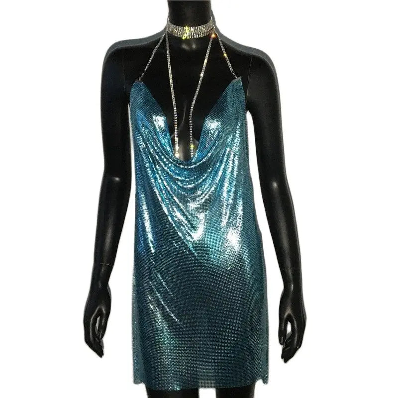 AKYZO Mini abito patchwork con paillettes dorate sexy Donna senza maniche Taglio basso Catene di metallo Halter Slim Abiti da festa da discoteca affascinanti