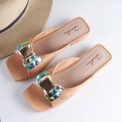 Claques d'été une pièce, nouvelles sandales de plage tendance à strass de couleur unie, chaussures plates décontractées pour femmes