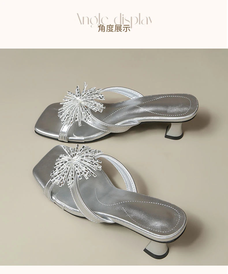 Damen-Sommersandalen 2026 Neue High-End-Outdoor-Trend-Strass-Sandalen mit klobigem Absatz