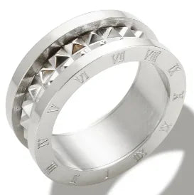 Anello minimalista con cuore d'amore in acciaio inossidabile per donna Anelli con zirconi intarsiati Gioielli di moda romantici impermeabili color oro