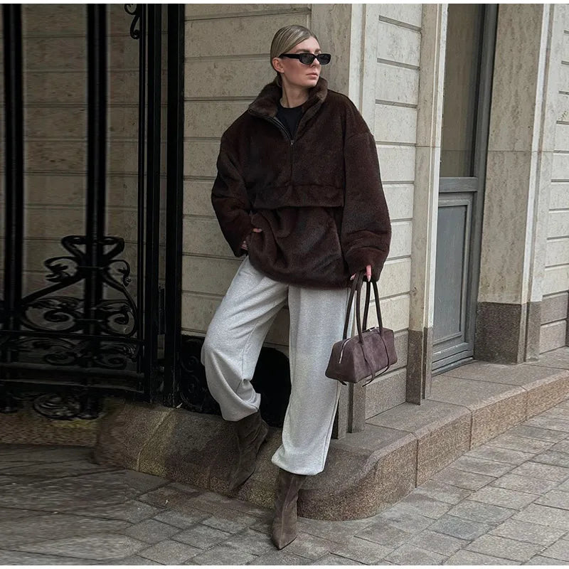 Cappotto da donna in pelliccia sintetica marrone con cappuccio Giacca da tasca a maniche lunghe di lusso oversize Lady 2025 Autunno Inverno Chic Street Capispalla