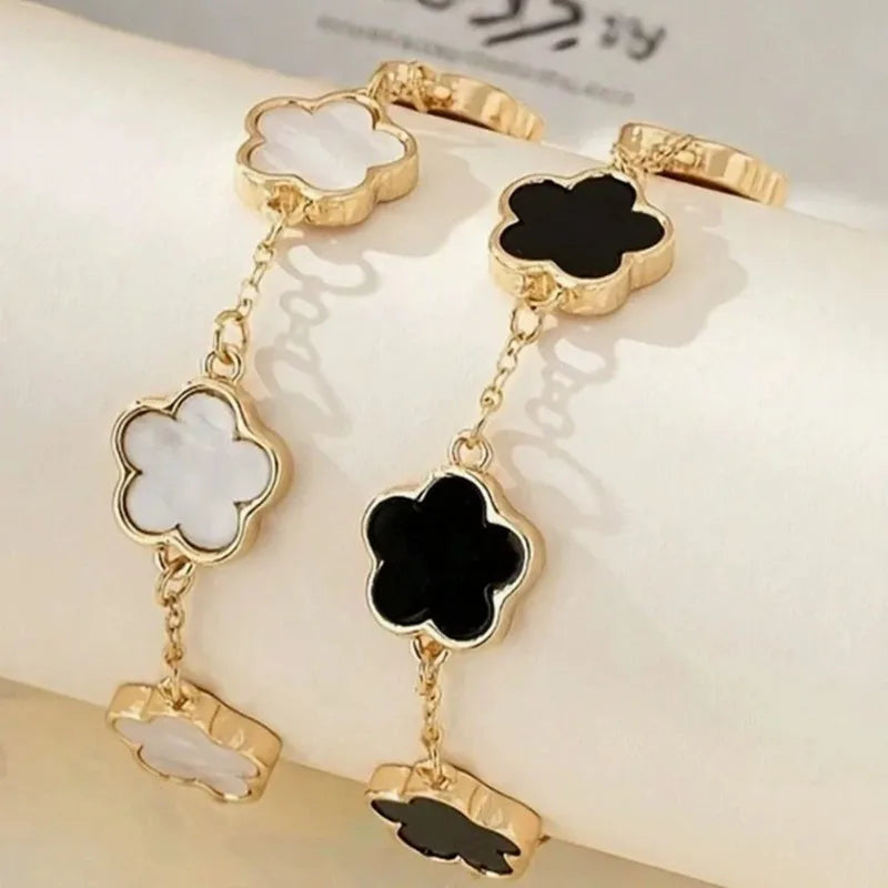 Bracciale con trifoglio a cinque foglie bianco nero Bracciale con fiori da donna Regalo di compleanno per feste