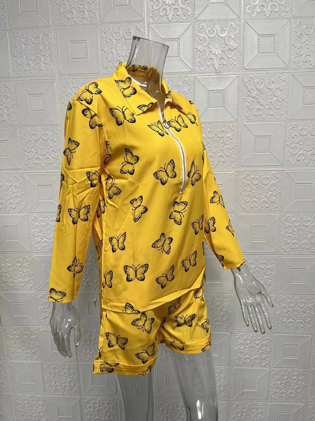Camicie con stampa di lettere da donna estive Set da due pezzi Casual Collo rovesciato Manica lunga Camicette con cerniera Pantaloncini Abiti larghi Streetwear