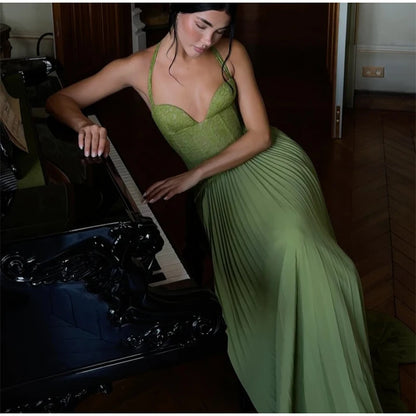 Chic Green Fishbone Halter Abito lungo Lady Solid Sexy Backless Pieghettato Off-spalla Abiti a trapezio 2025 nuovo abito da festa di Natale