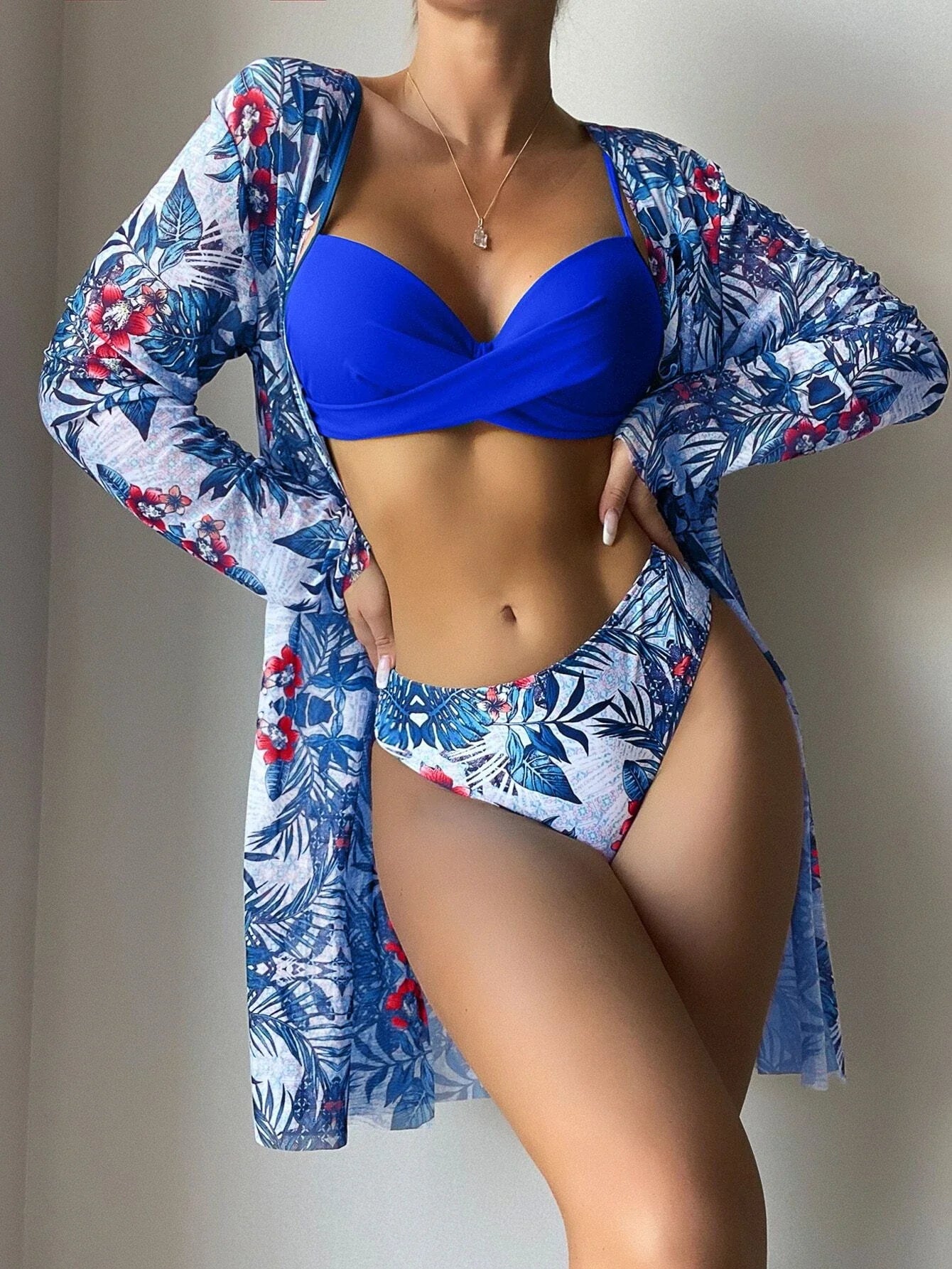 3-teiliger Push-up-Bikini 2026 Damen mit Kimono Strandbedruckter Badeanzug Sexy Bademode Weibliche Badegäste Schwimmanzug