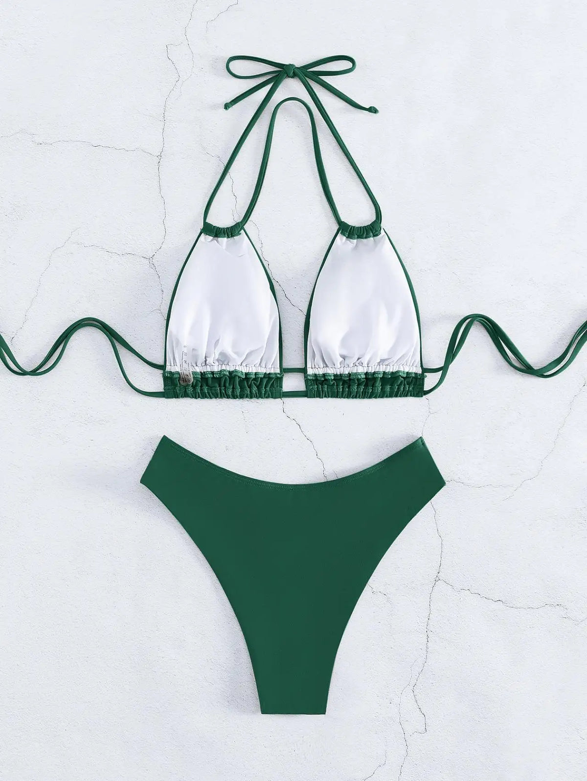 Costume da bagno bikini solido in nylon Costume da bagno sexy con modellazione di moda da donna 2025 Nuovo stile da spiaggia per costume da bagno